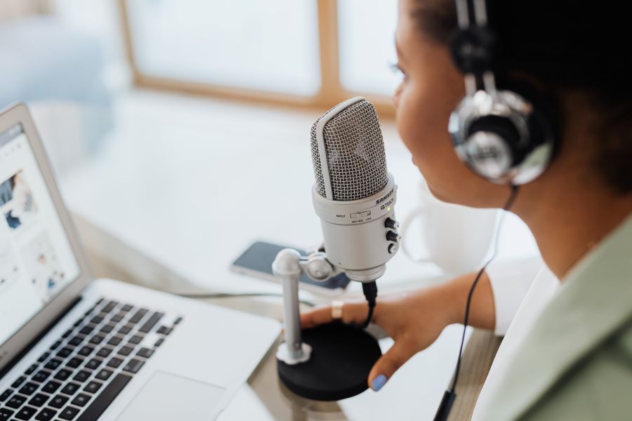 podcasting in a laptop