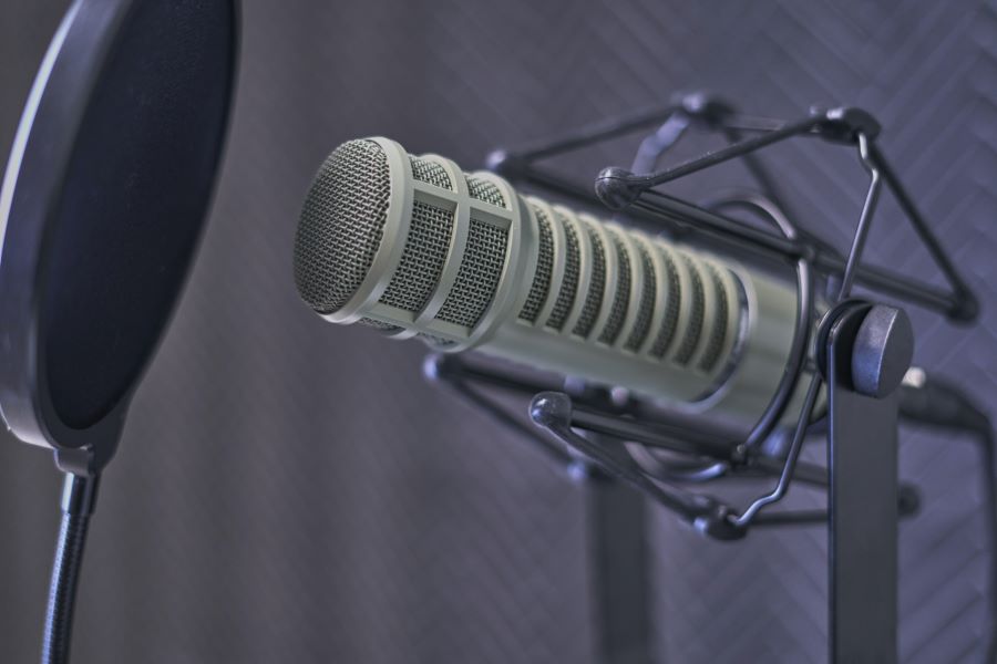 The Best Dynamic Microphone For Any Podcast Setup
