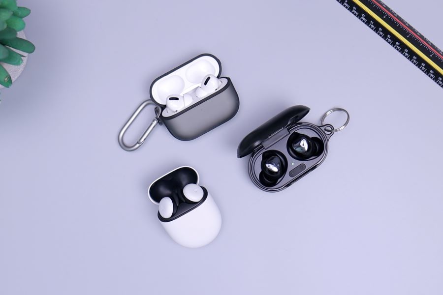 3 different earbud brands