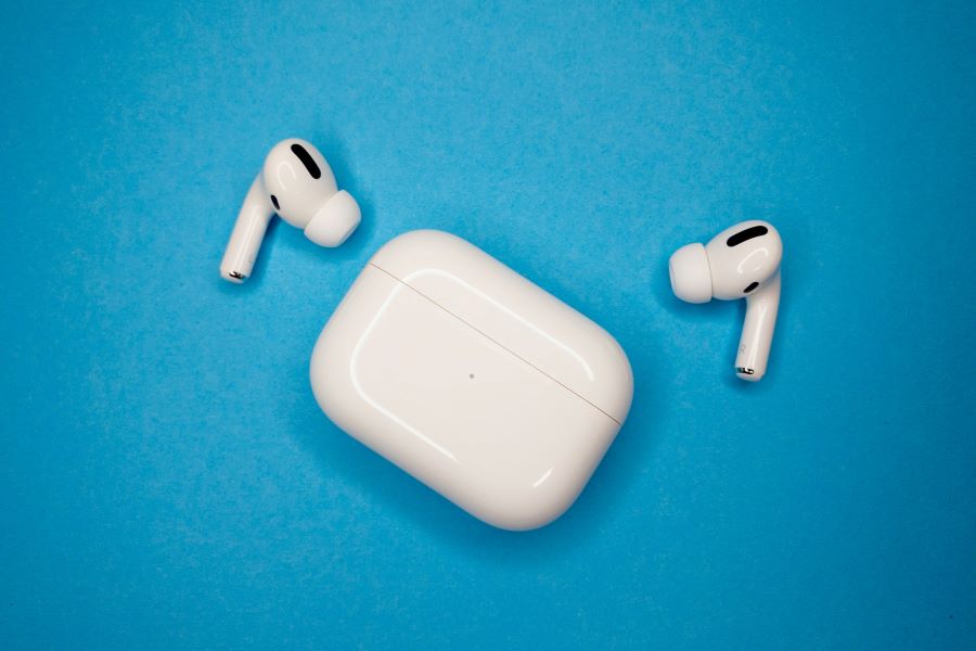 AirPods Keep Disconnecting: How to Troubleshoot and Fix 
