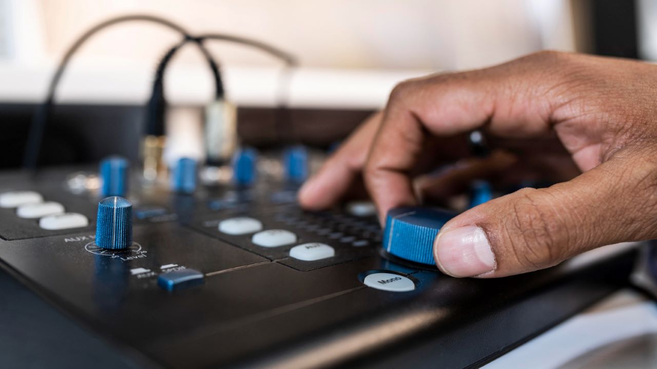 Software inclusions are some of the key factors to consider when choosing the best audio interface under 500 dollars.