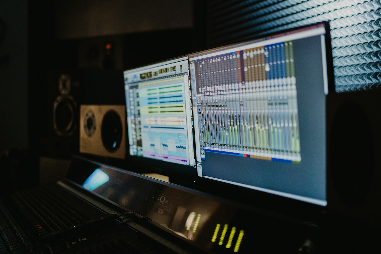 When choosing an audio interface with XLR output, ensure compatibility and seamless connectivity between your audio devices, computers, and the interface itself is paramount.