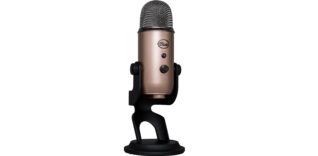 Shure SM7B vs Blue Yeti: Blue Yeti requires power (provided by the USB connection) for its internal electronics.