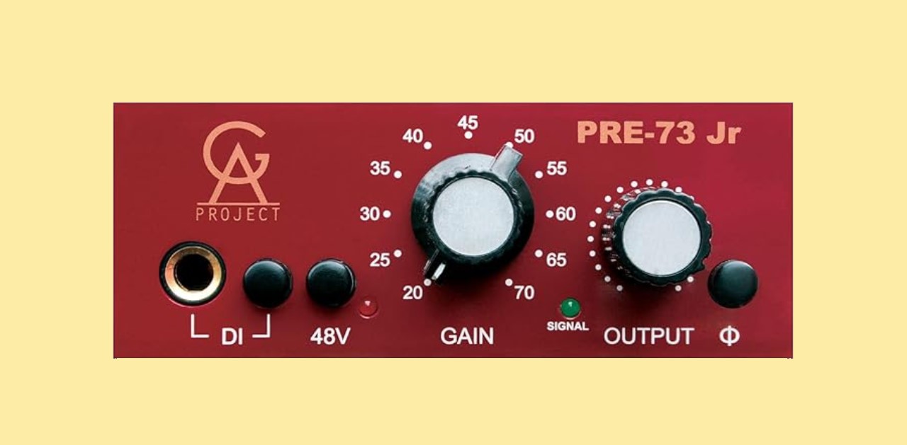 The Pre-73 Jr Mic Pre, one of the best budget mic preamp, has a single-channel mic/instrument preamp with 70dB of gain.
