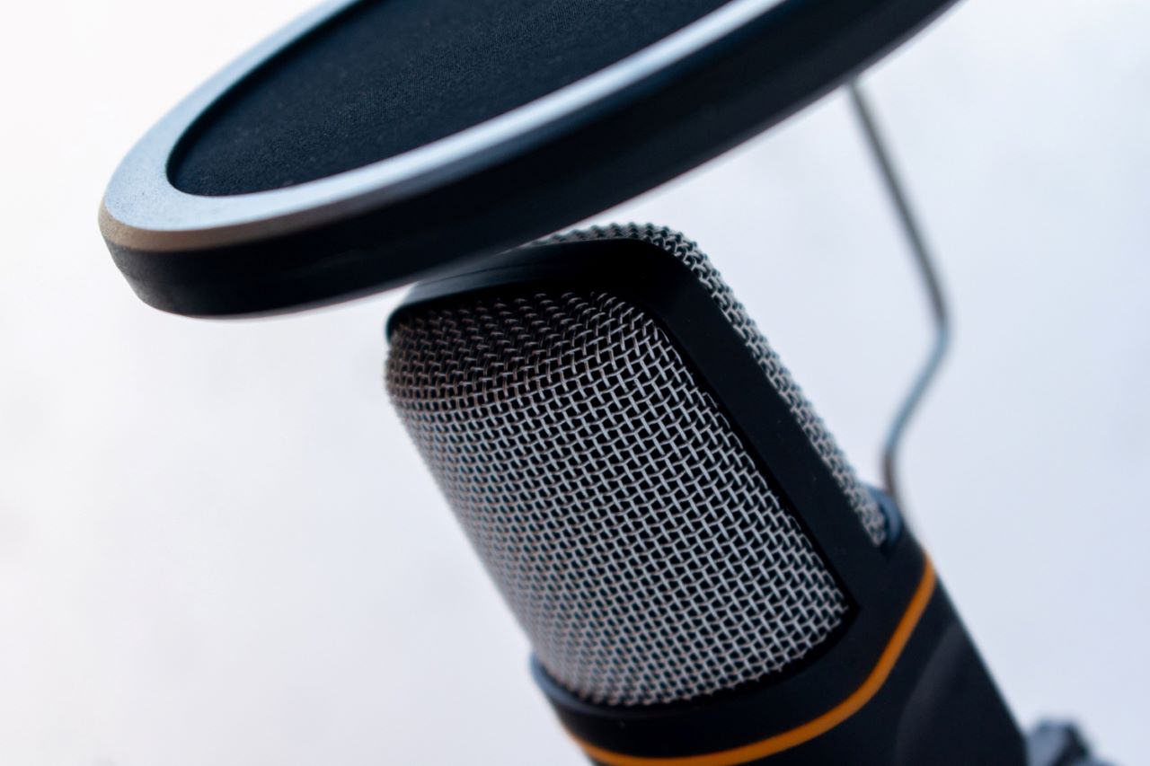 Do you need a pop filter? If you're dealing with vocal recordings, podcasts, or voice-overs, a pop filter becomes more than a luxury; it's a necessity to combat those pesky plosives.